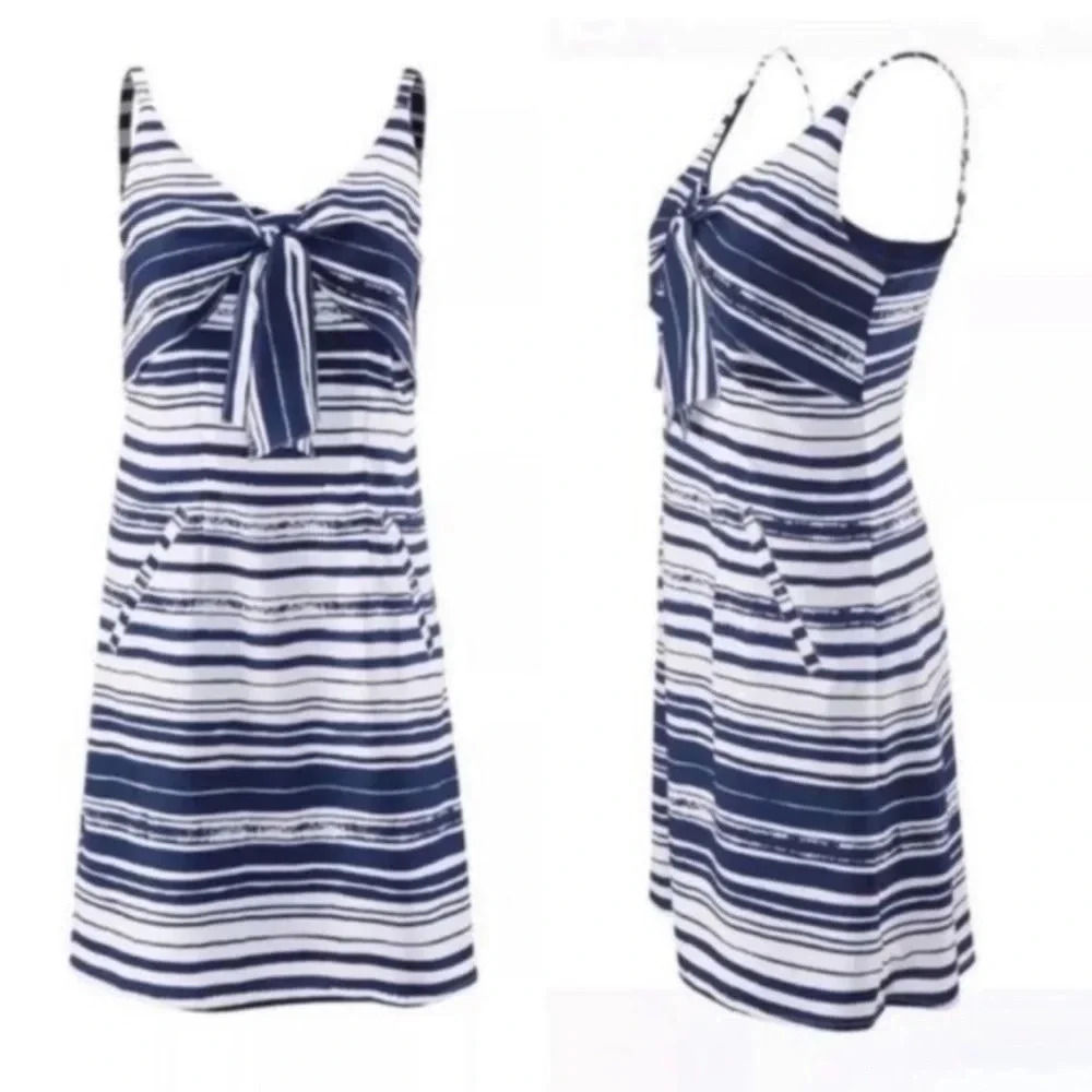 Cabi 5264 Blue Striped Nautical Beachy Knot dress Tie Tank
Dress Size Small